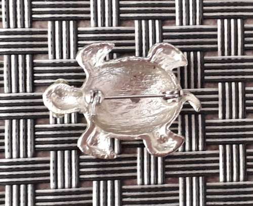 Silver Tortoise Brooch and 2x Peridot Stones (+free shipping)